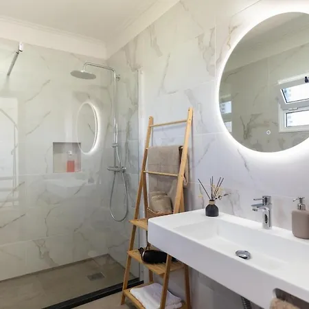 West Sun House By Rent-a-key Apartamento